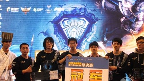 教练HOMME告别 JD Gaming ;：决定以不同的选择重新开始教练生涯